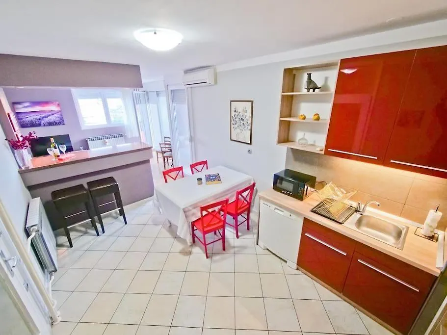 P&C Zadar Apartment 0*,